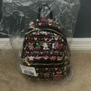 Disney Christmas Loungefly 🎄